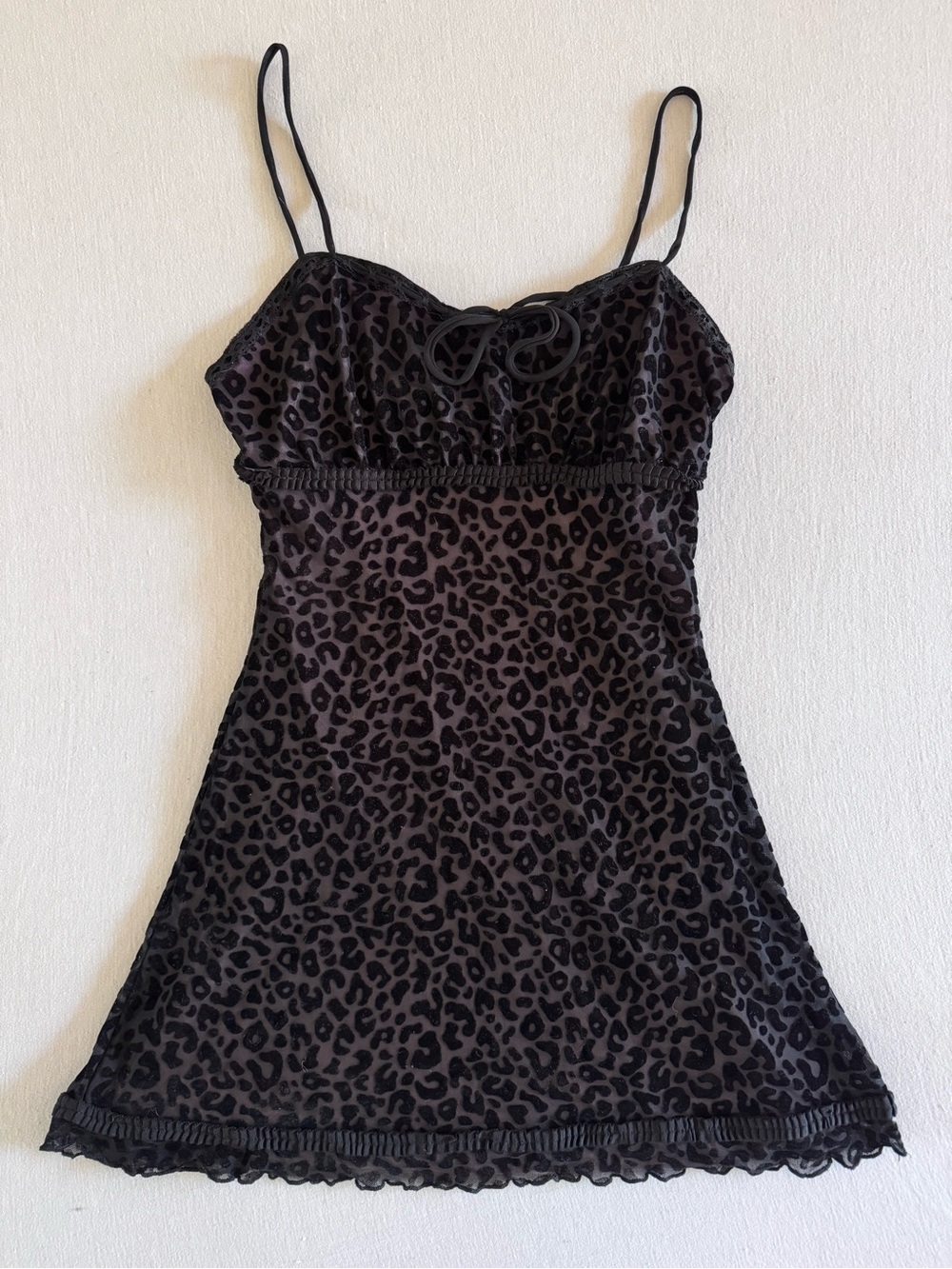 dELiA*s Y2K Black Velvet Leopard Slip with Pink Lining